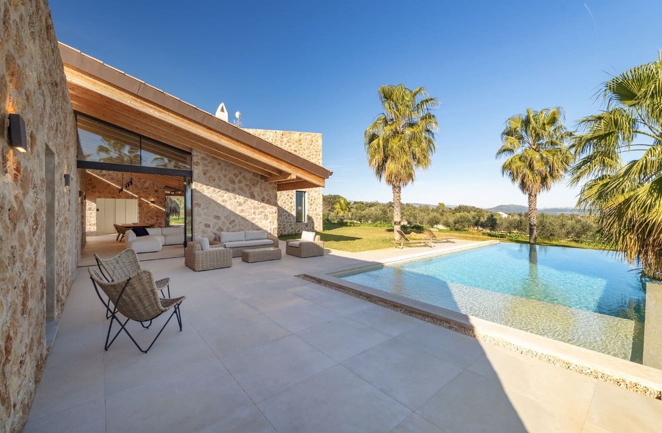 5 bedroom Finca/Country House for sale in Muro with pool - € 4,250,000 (Ref: 9927999)