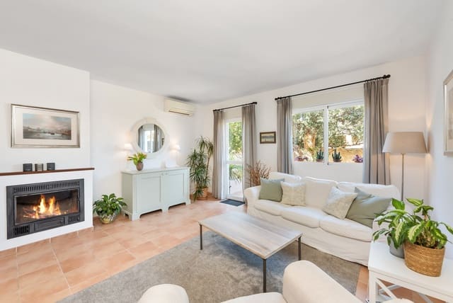3 soveværelse Byhus til salg i Colonia de Sant Pere / Colonia de San Pedro, Artà med garage - € 685.000 (Ref: 9928001)