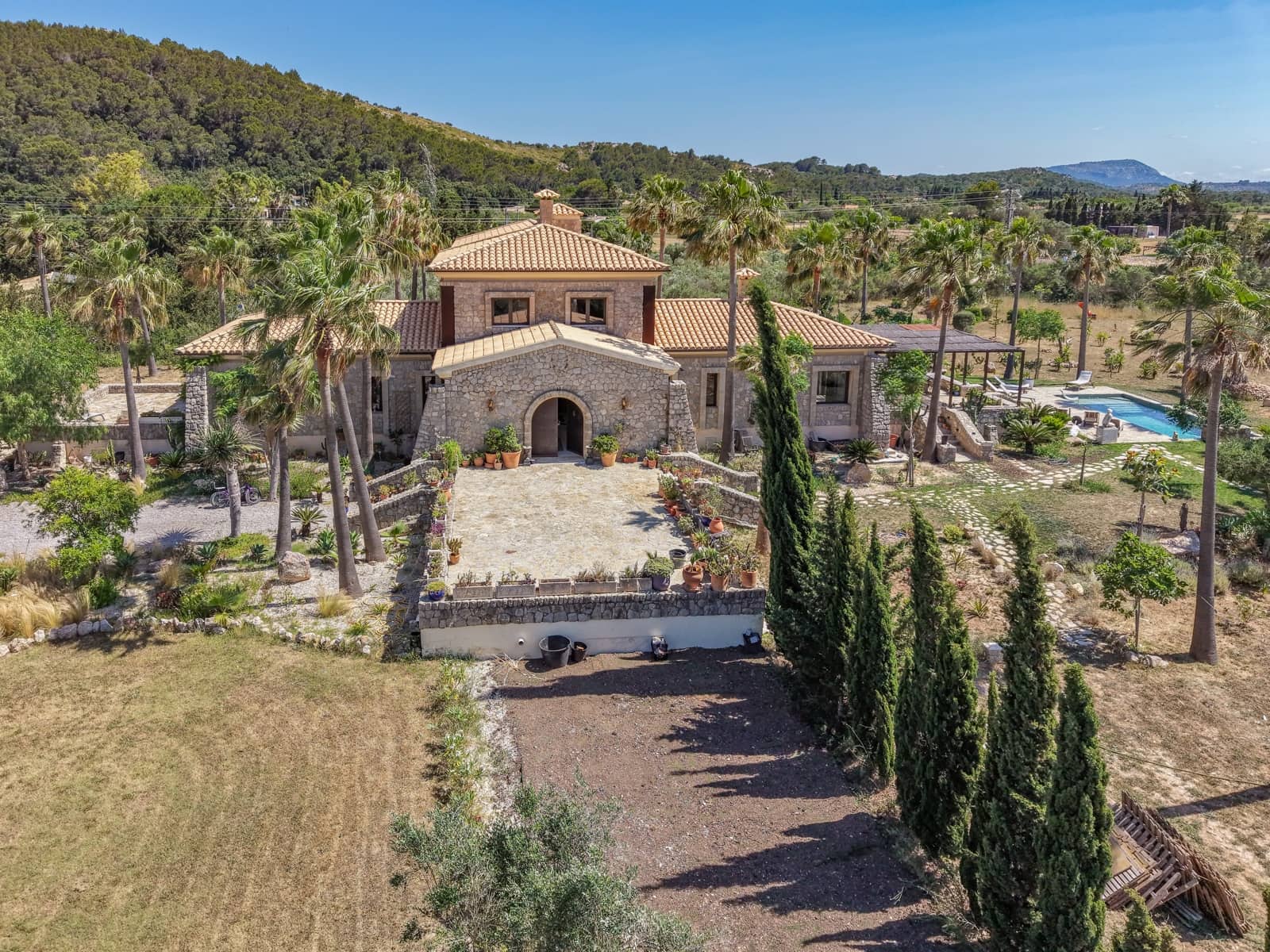 5 bedroom Finca/Country House for sale in Pollensa / Pollenca with pool - € 4,500,000 (Ref: 9929293)