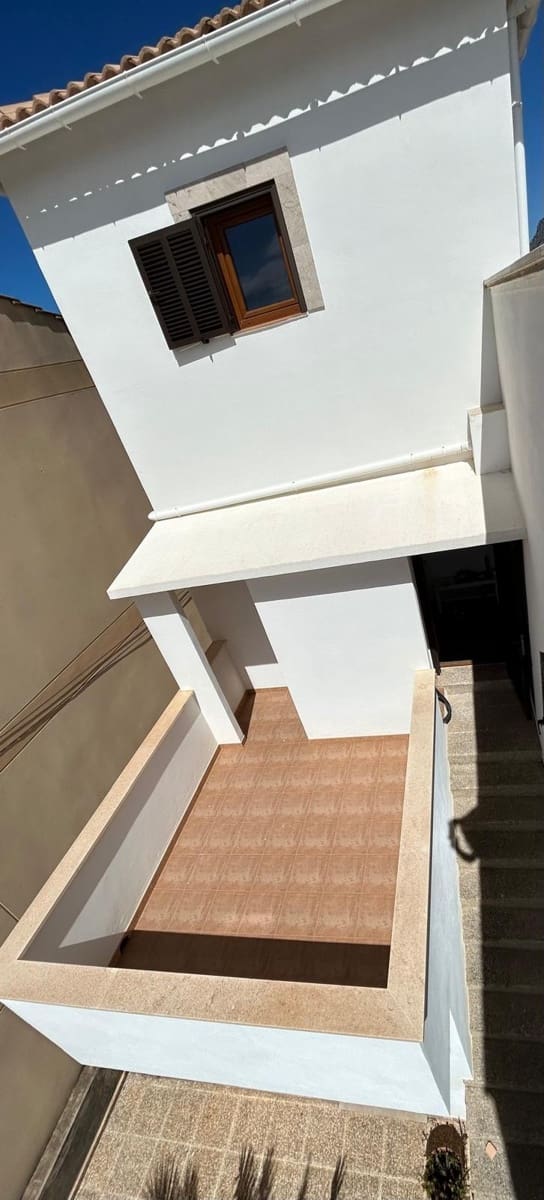 4 bedroom Townhouse for sale in Colonia de Sant Pere / Colonia de San Pedro with garage - € 695,000 (Ref: 9929294)