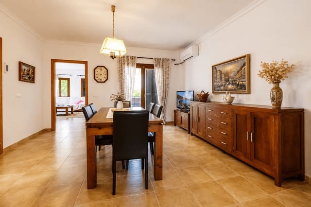 4 slaapkamer Finca/Landhuis te koop in Muro met zwembad garage - € 1.300.000 (Ref: 9929295)