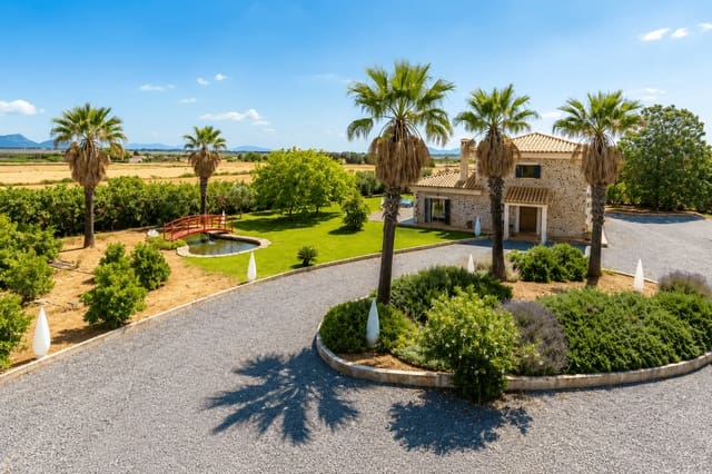 4 slaapkamer Finca/Landhuis te koop in Muro met zwembad garage - € 1.300.000 (Ref: 9929295)