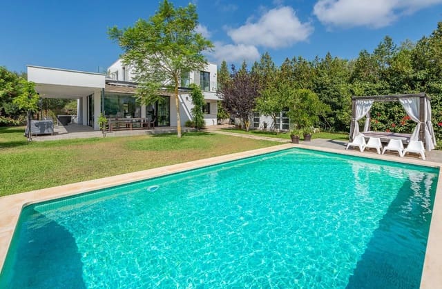 4 bedroom Villa for sale in Sa Pobla with pool - € 1,160,000 (Ref: 9985860)