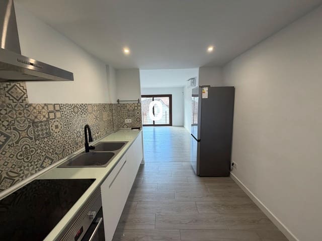 Piso de 2 habitaciones en Binissalem en venta con piscina - 345.000 € (Ref: 8050957)