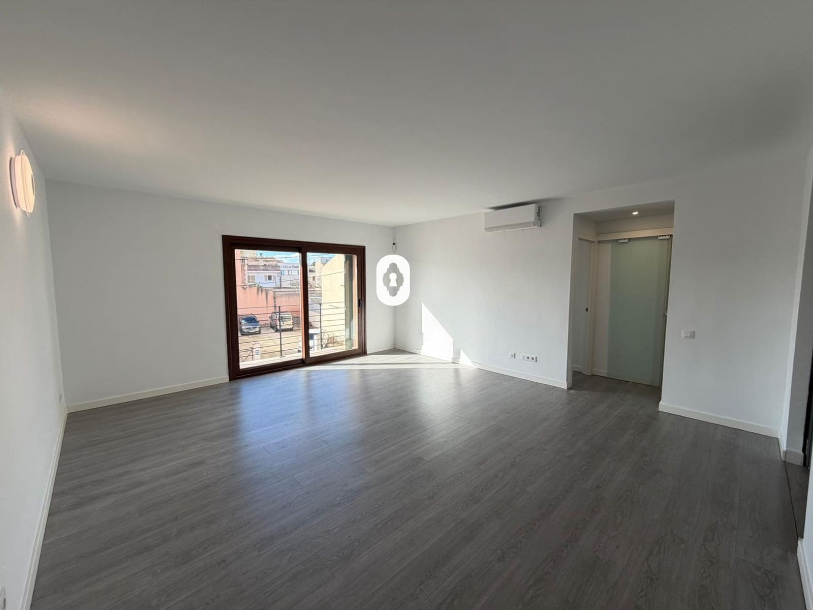 Piso de 2 habitaciones en Binissalem en venta con piscina - 345.000 € (Ref: 8050957)