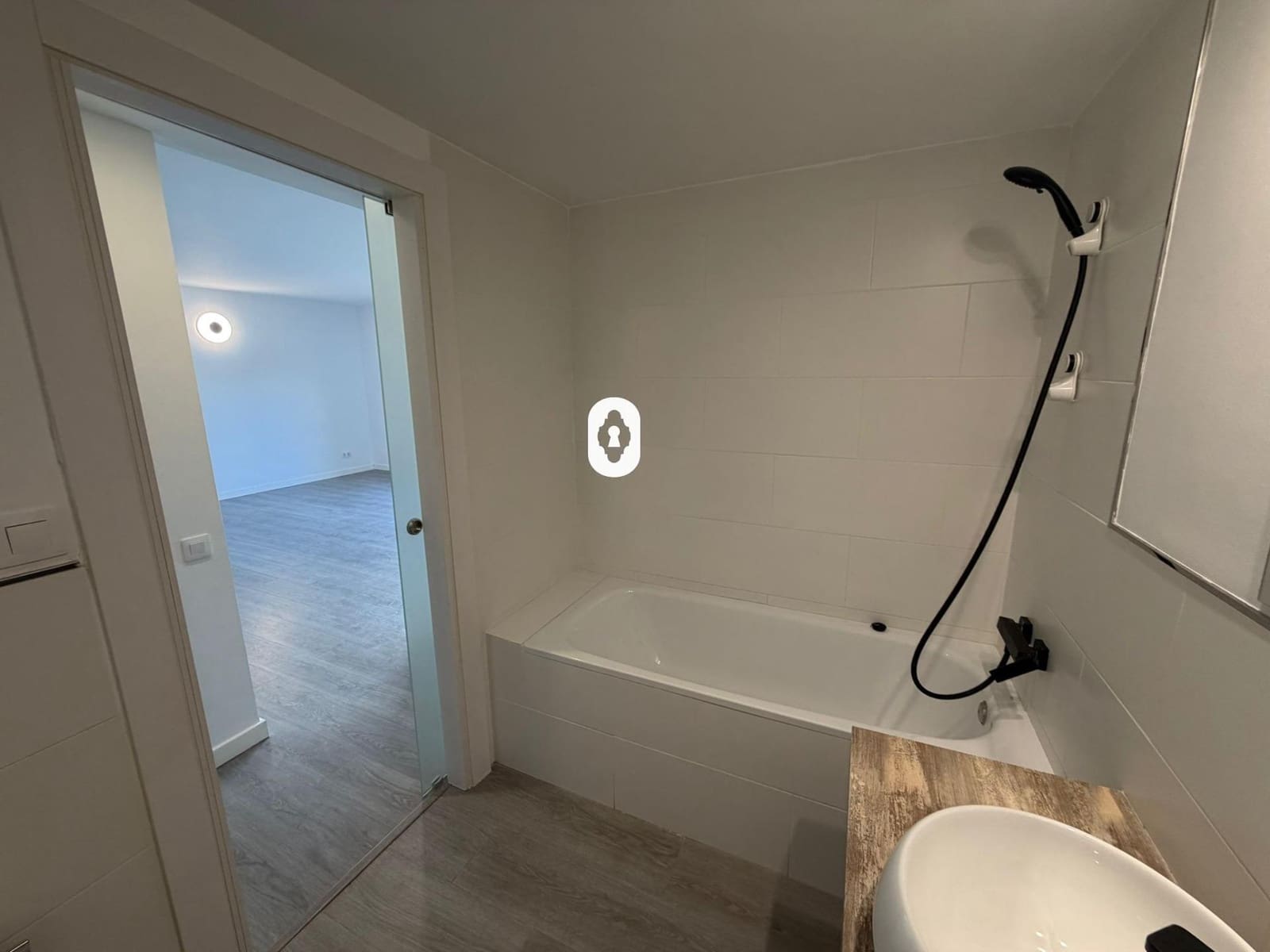 Piso de 2 habitaciones en Binissalem en venta con piscina - 345.000 € (Ref: 8050957)