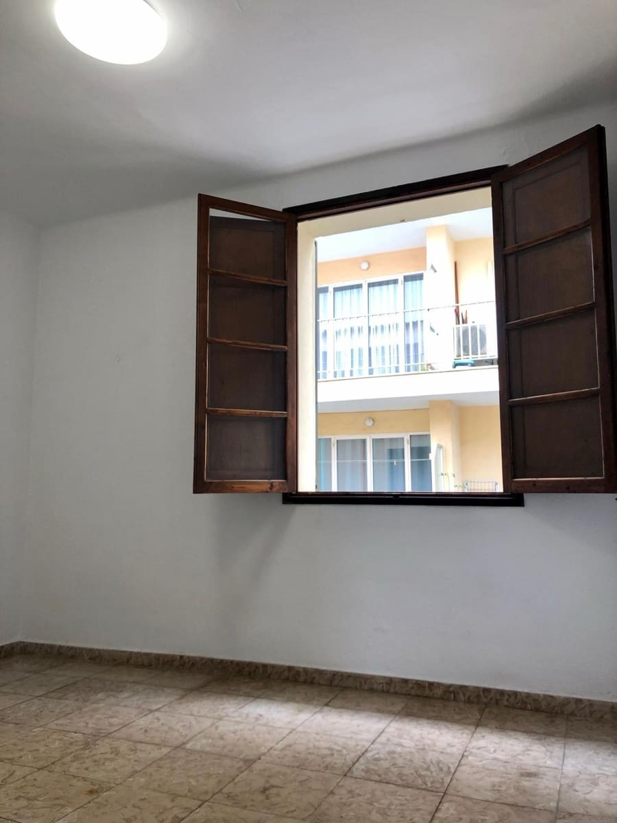 10 soveværelse Restaurant/Bar til salg i Inca med garage - € 950.000 (Ref: 8284606)