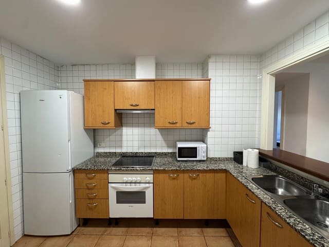 2 soveværelse Lejlighed til leje i Centro, Palma de Mallorca - € 1.350 (Ref: 8339731)