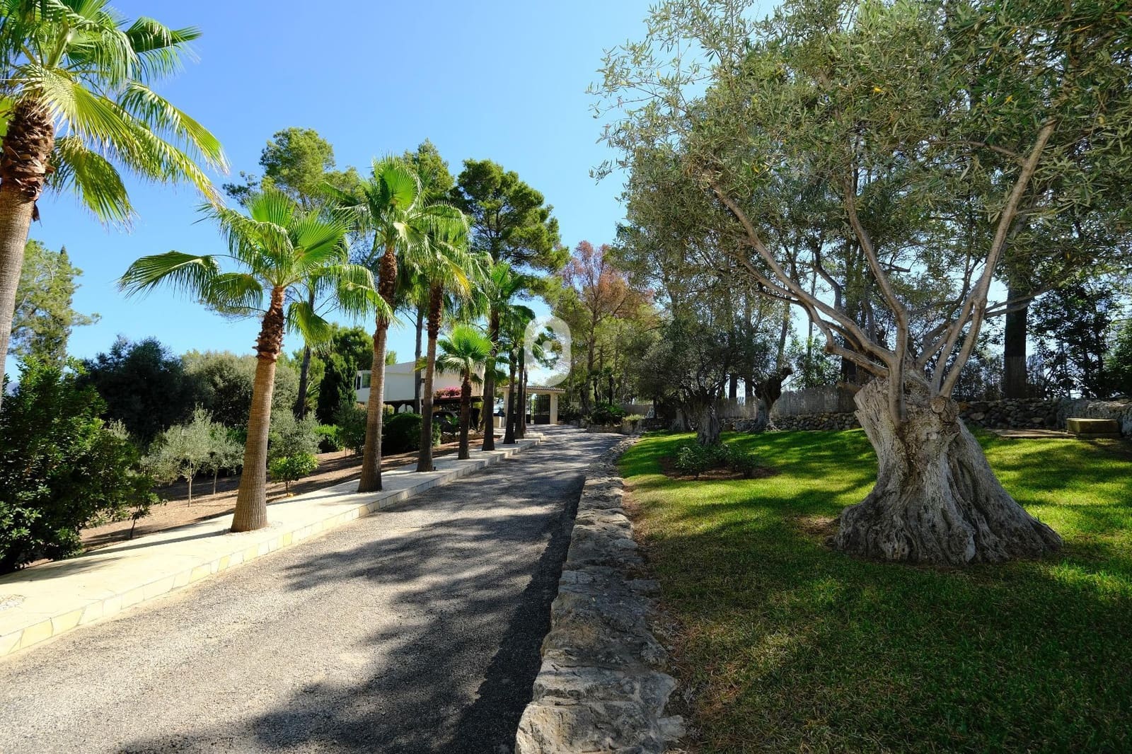 7 soveværelse Villa til salg i Selva med swimmingpool garage - € 4.995.000 (Ref: 8474136)