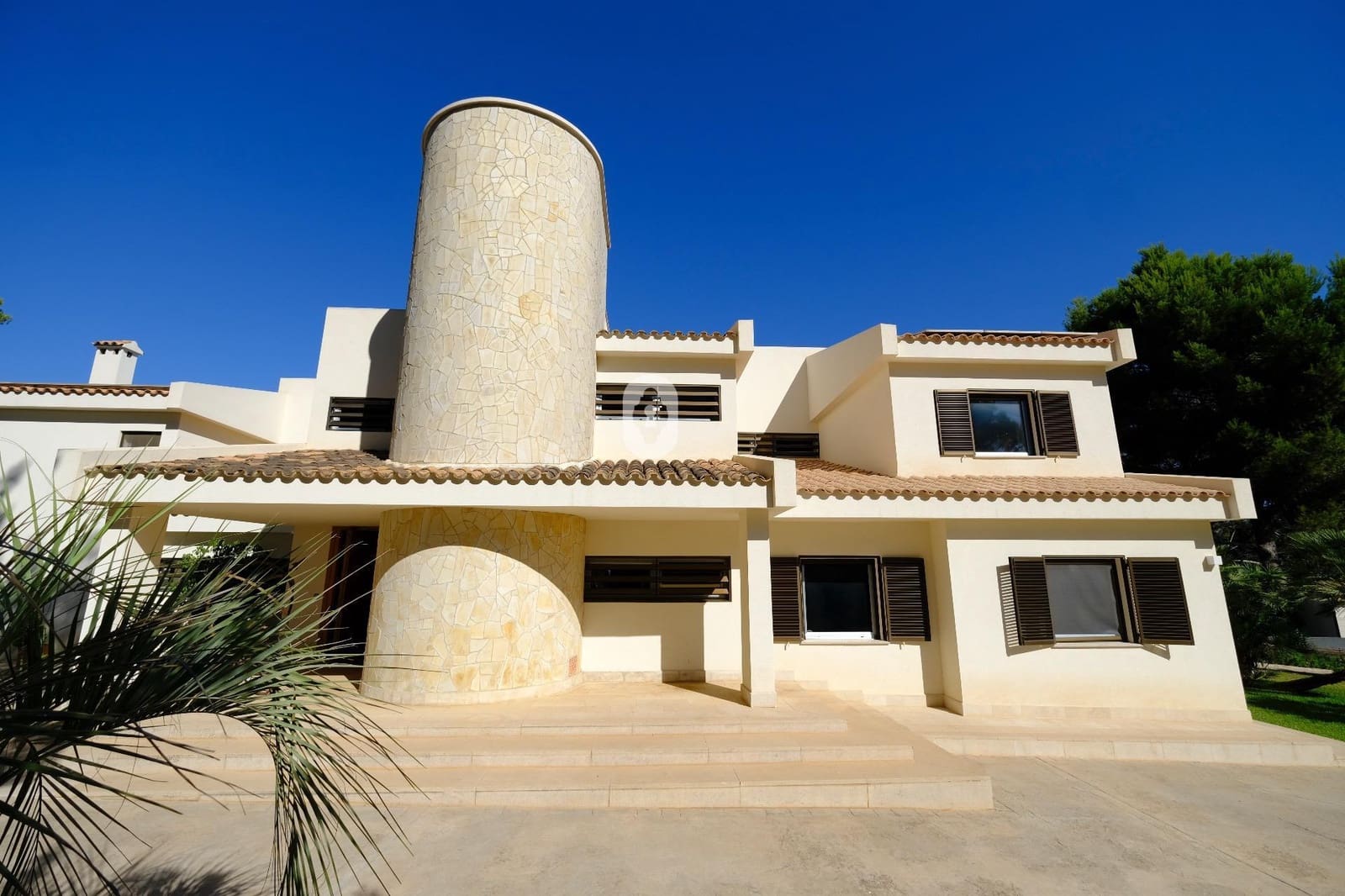 7 soveværelse Villa til salg i Selva med swimmingpool garage - € 4.995.000 (Ref: 8474136)