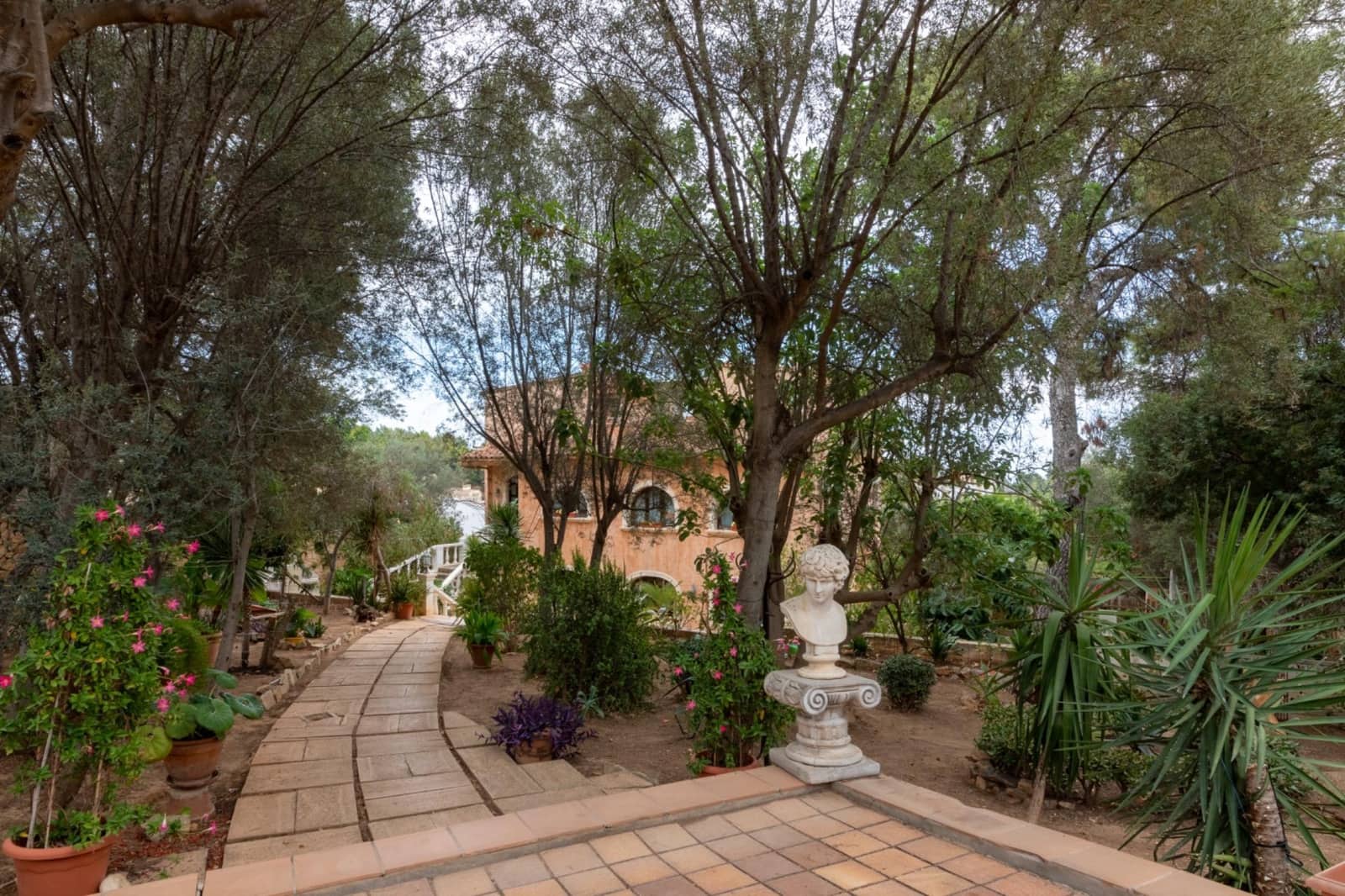 5 soveværelse Villa til salg i Genova med swimmingpool garage - € 3.200.000 (Ref: 8572561)