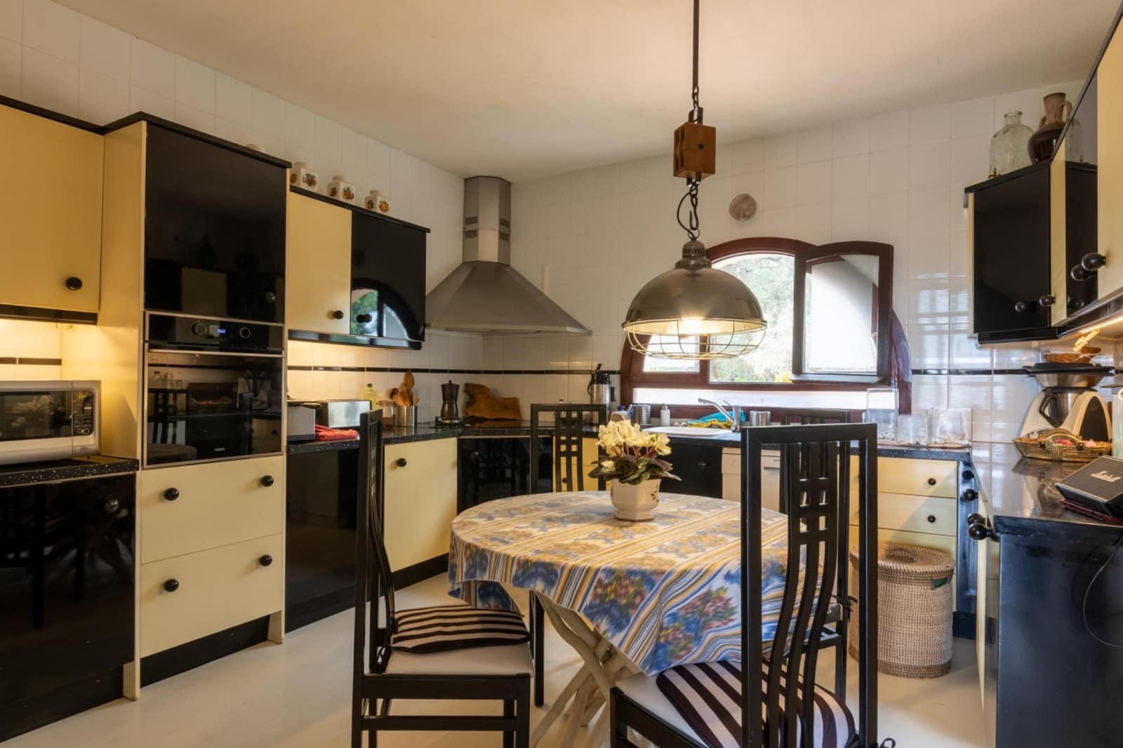 5 soveværelse Villa til salg i Genova med swimmingpool garage - € 3.200.000 (Ref: 8572561)