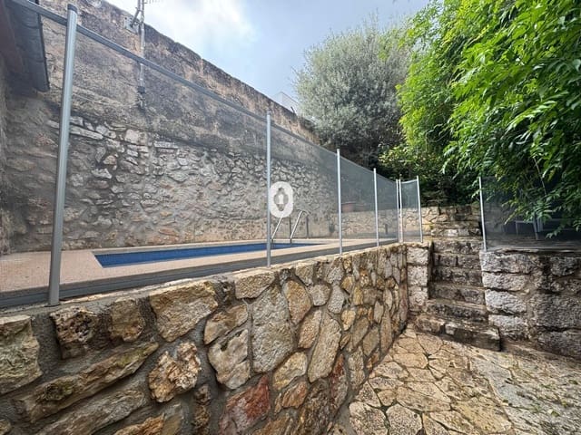 5 soveværelse Villa til salg i Lloseta med garage - € 540.000 (Ref: 9108845)