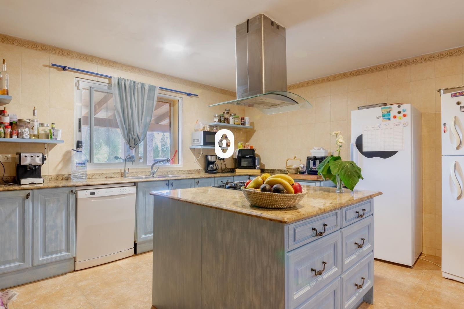 4 soveværelse Finca/Landehus til salg i Inca med swimmingpool - € 685.000 (Ref: 9108848)