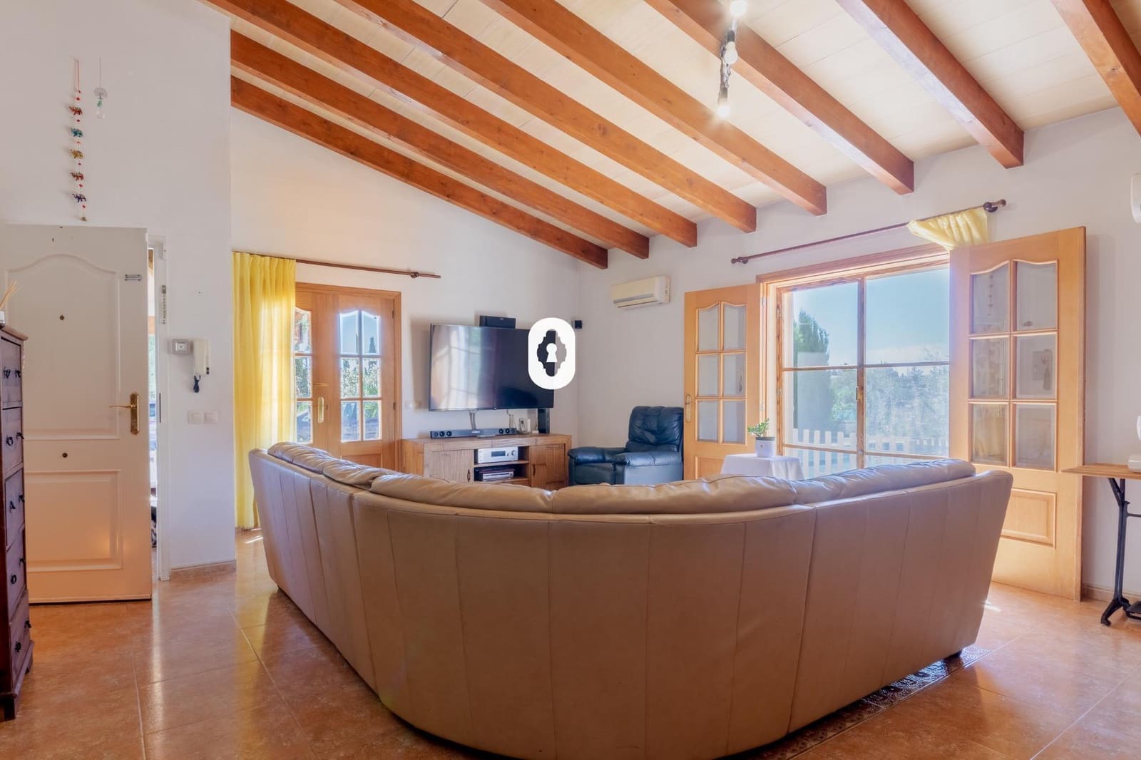 4 soveværelse Finca/Landehus til salg i Inca med swimmingpool - € 685.000 (Ref: 9108848)