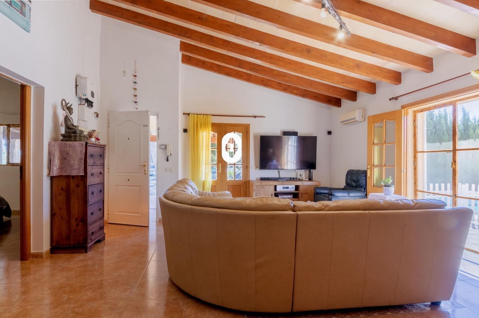 4 soveværelse Finca/Landehus til salg i Inca med swimmingpool - € 685.000 (Ref: 9108848)