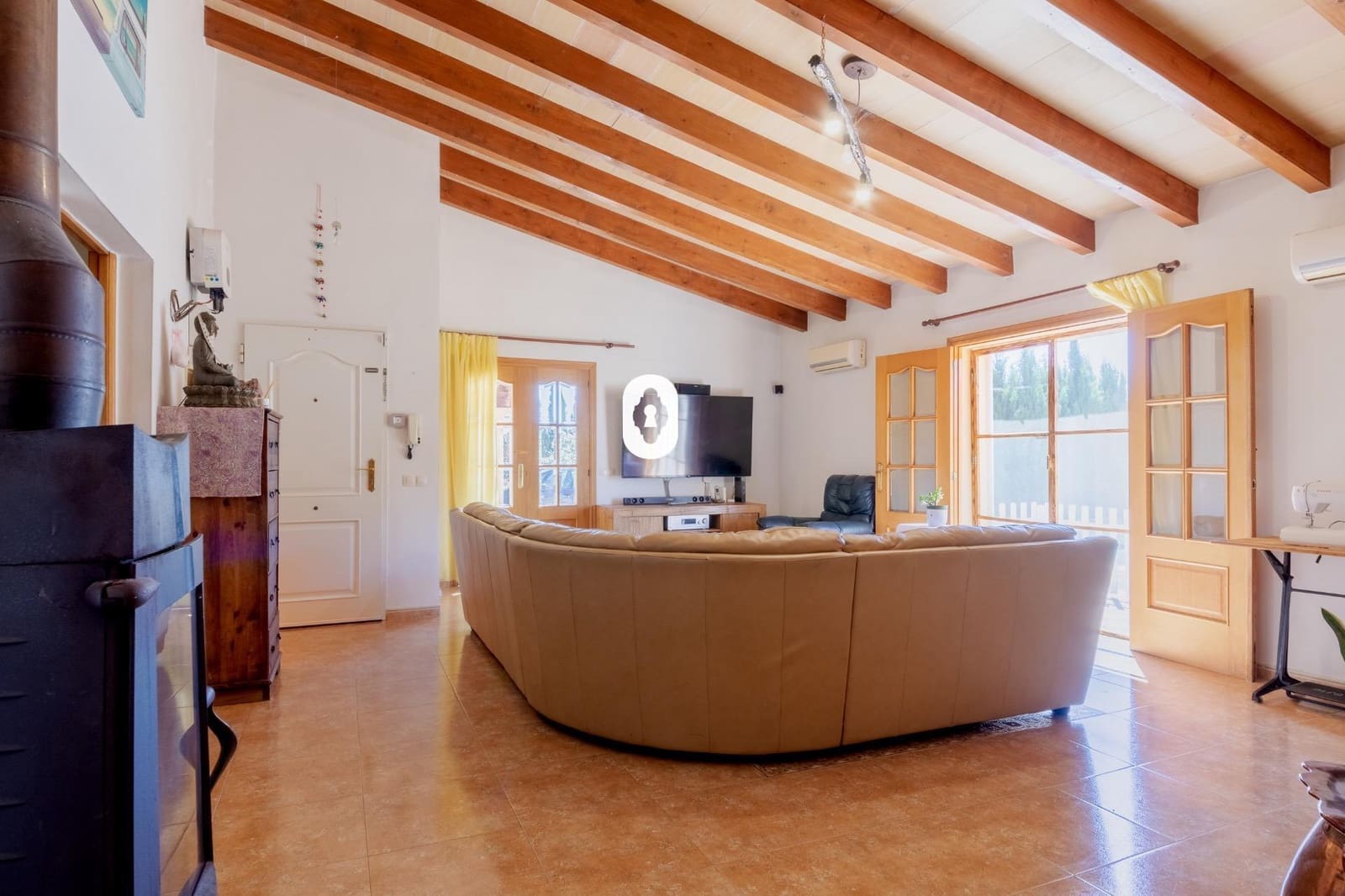 4 soveværelse Finca/Landehus til salg i Inca med swimmingpool - € 685.000 (Ref: 9108848)