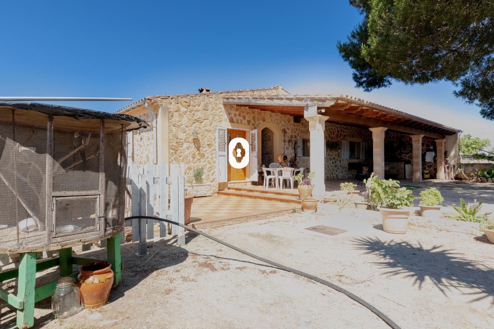 4 soveværelse Finca/Landehus til salg i Inca med swimmingpool - € 685.000 (Ref: 9108848)