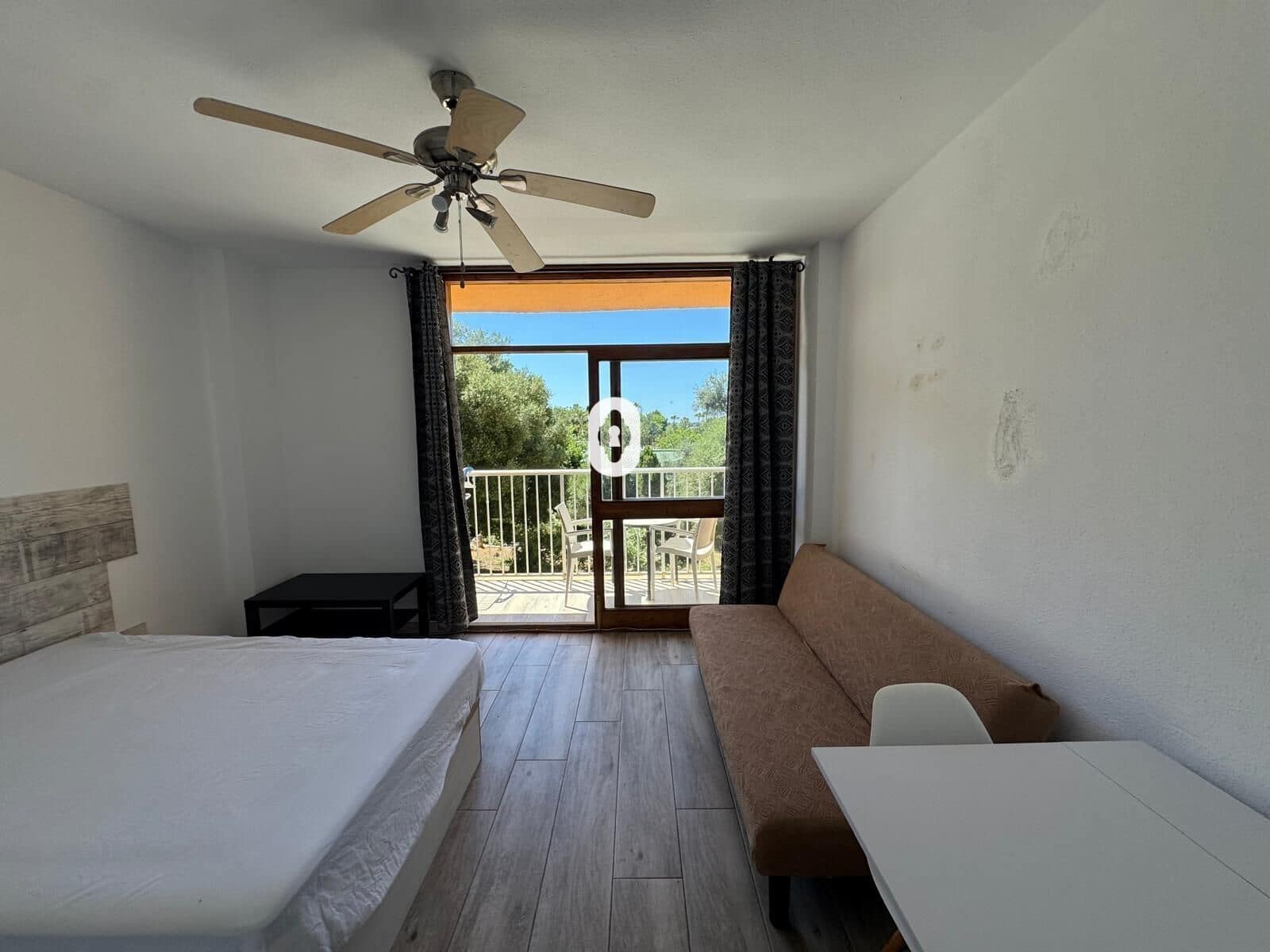 Studio til salg i Calas de Mallorca med swimmingpool - € 126.000 (Ref: 9108849)