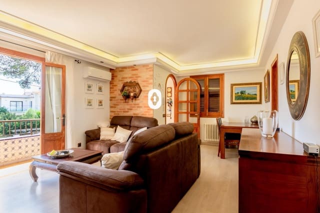 6 sovrum Semi-fristående Villa till salu i Ca'n Picafort, Santa Margalida med garage - 740 000 € (Ref: 9108854)