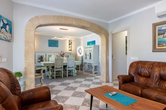 Piso de 4 habitaciones en Alcúdia en venta - 1.600.000 € (Ref: 9197834)