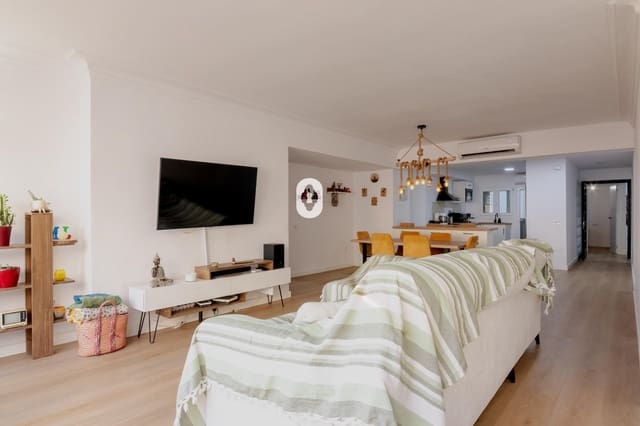4 bedroom Flat for sale in Manacor - € 389,000 (Ref: 9208406)