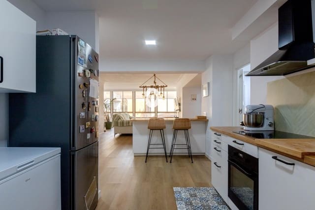 4 bedroom Flat for sale in Manacor - € 389,000 (Ref: 9208406)