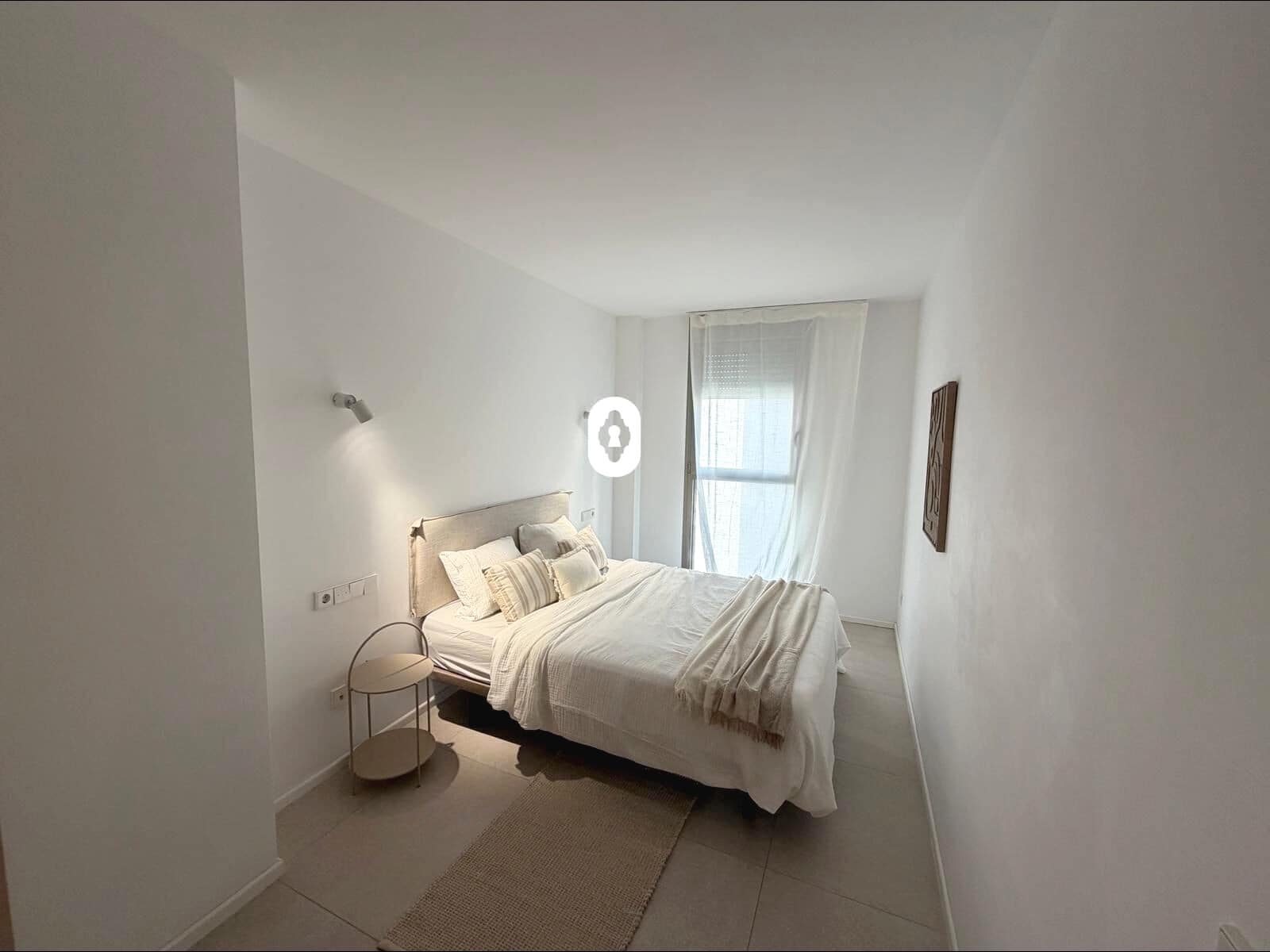 Appartement de 2 chambres à louer à Puerto de Alcudia - 2 000 € (Ref: 9440645)