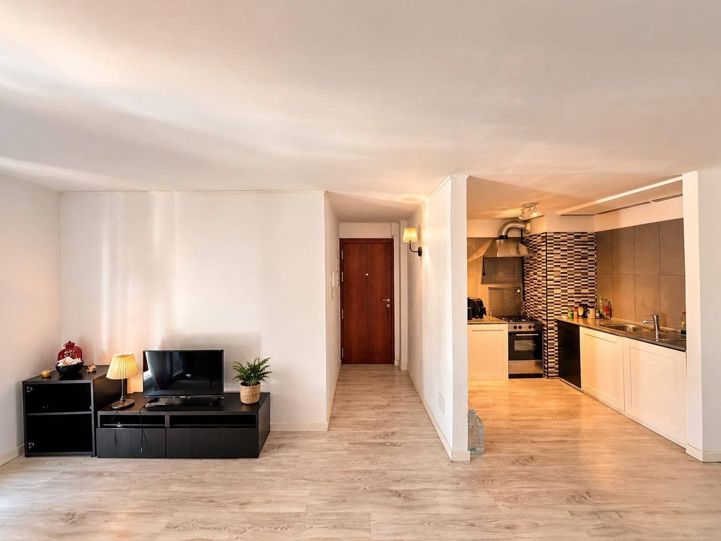 2 bedroom Flat for sale in Palma de Mallorca - € 358,000 (Ref: 9497508)