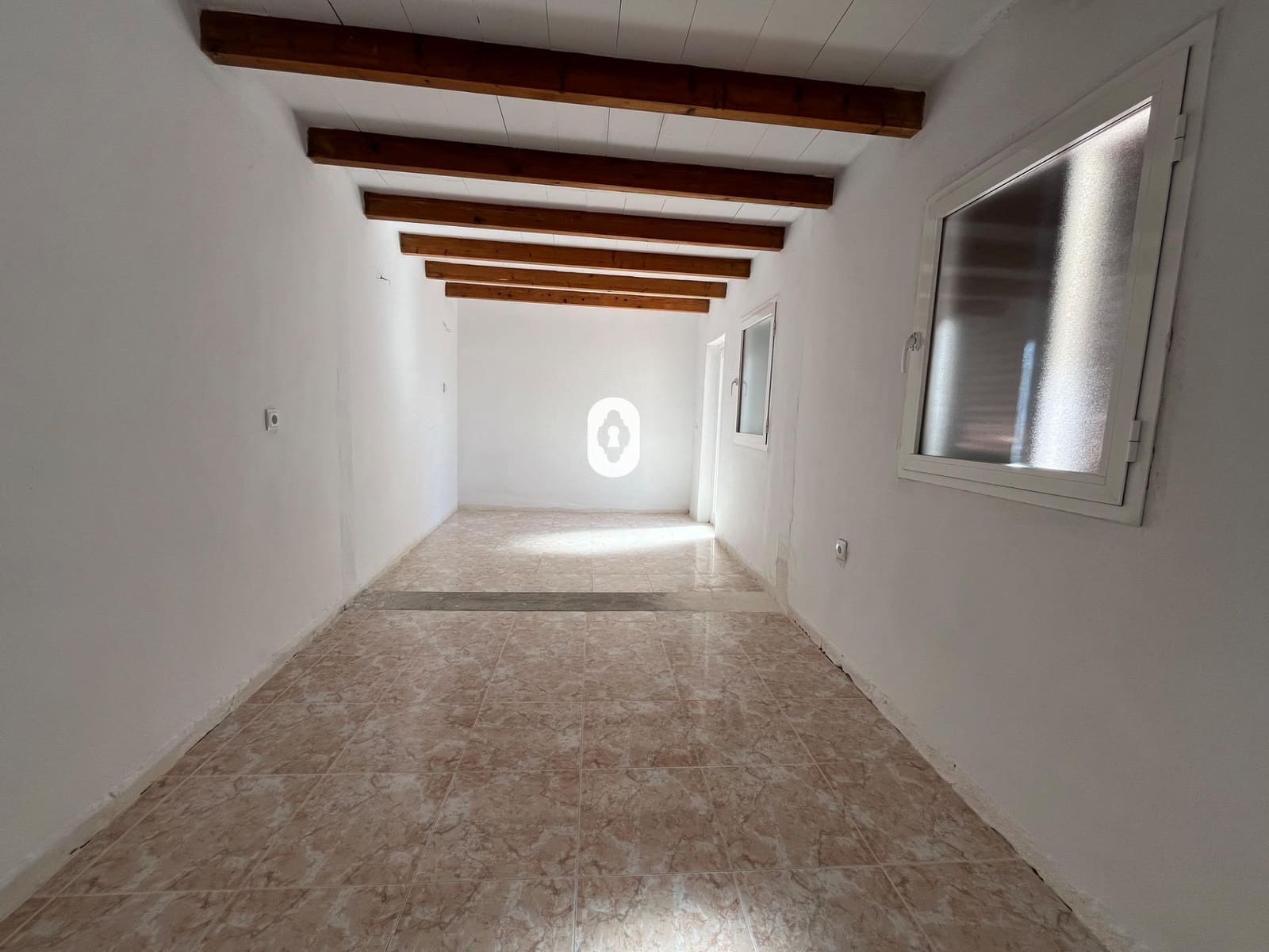 2 bedroom Semi-detached Villa for sale in Inca with garage - € 295,000 (Ref: 9533841)