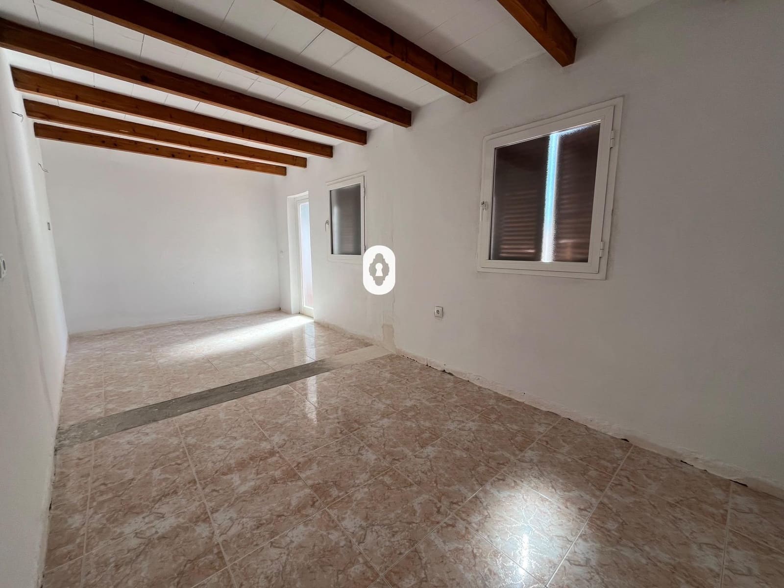 2 bedroom Semi-detached Villa for sale in Inca with garage - € 295,000 (Ref: 9533841)