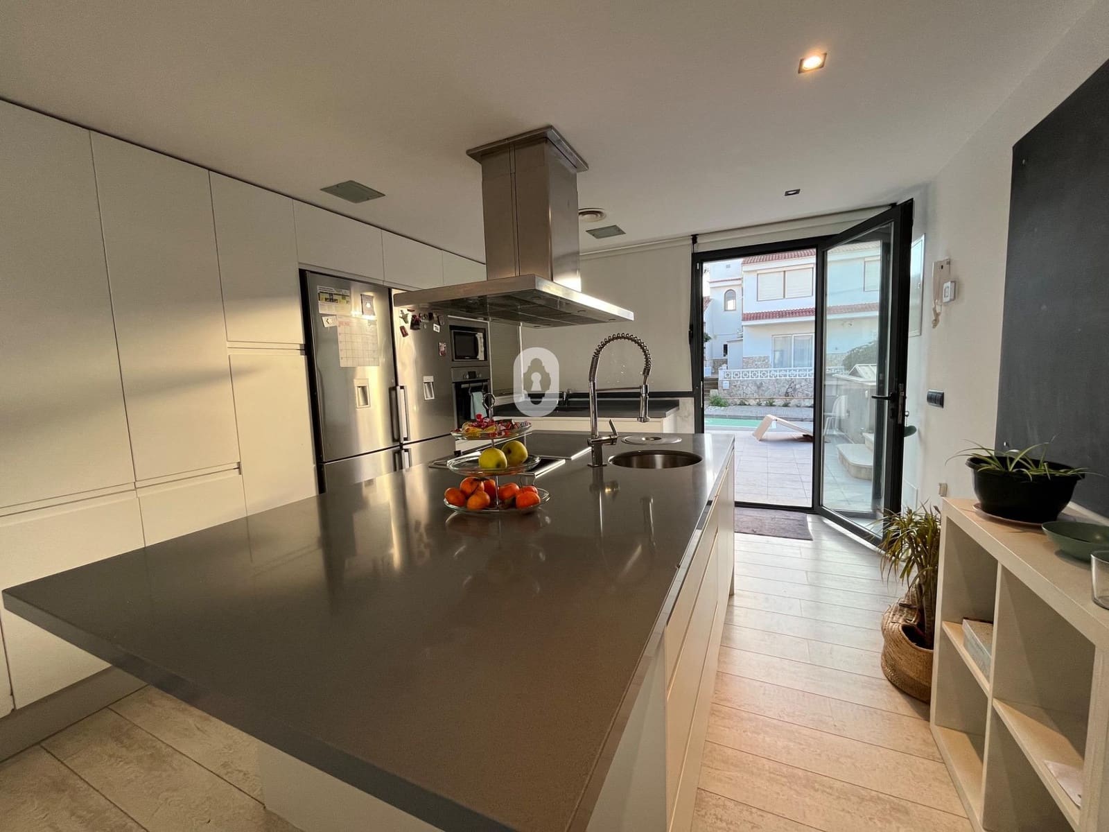 3 Zimmer Haus zu vermieten in Son Serra de Marina - 2.000 € (Ref: 9555979)