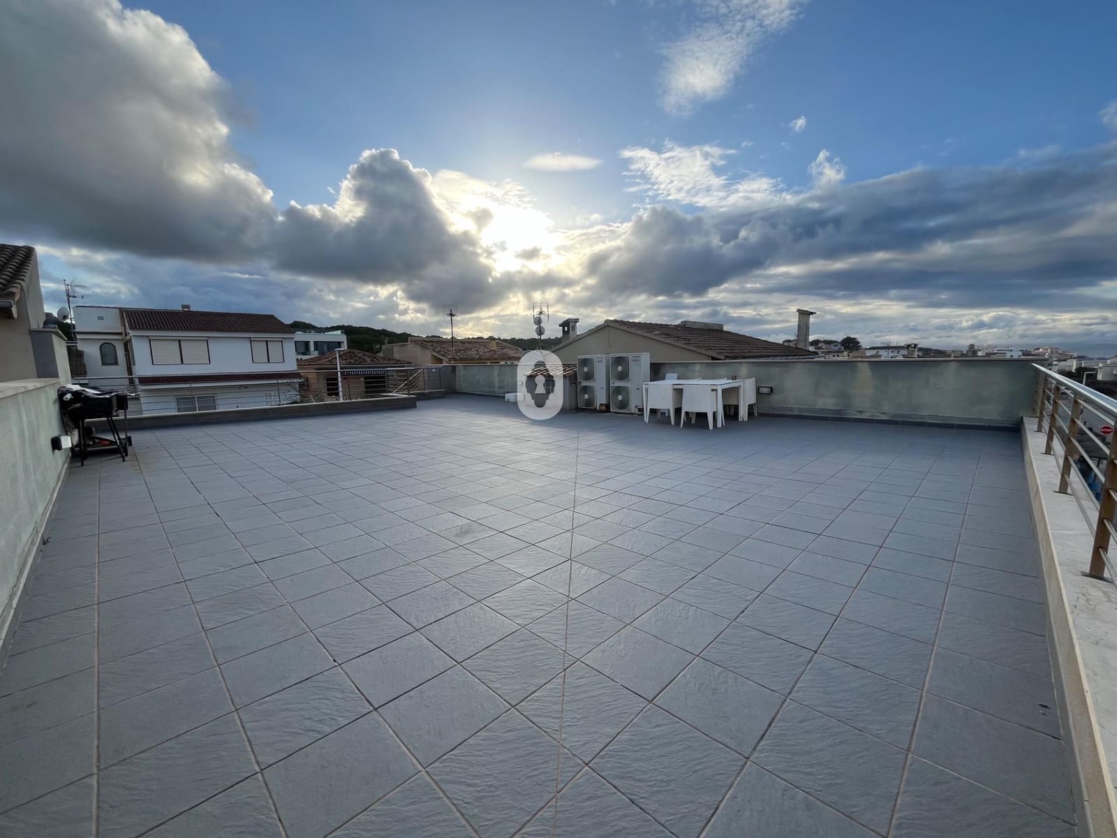 3 Zimmer Haus zu vermieten in Son Serra de Marina - 2.000 € (Ref: 9555979)