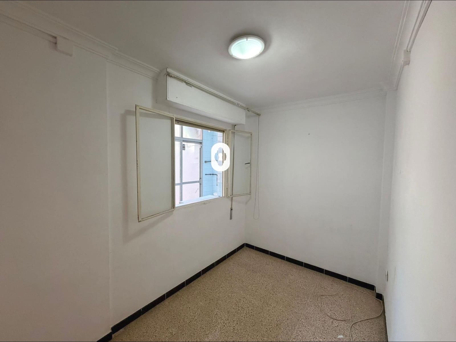 4 bedroom Flat for sale in Palma de Mallorca - € 269,000 (Ref: 9780688)