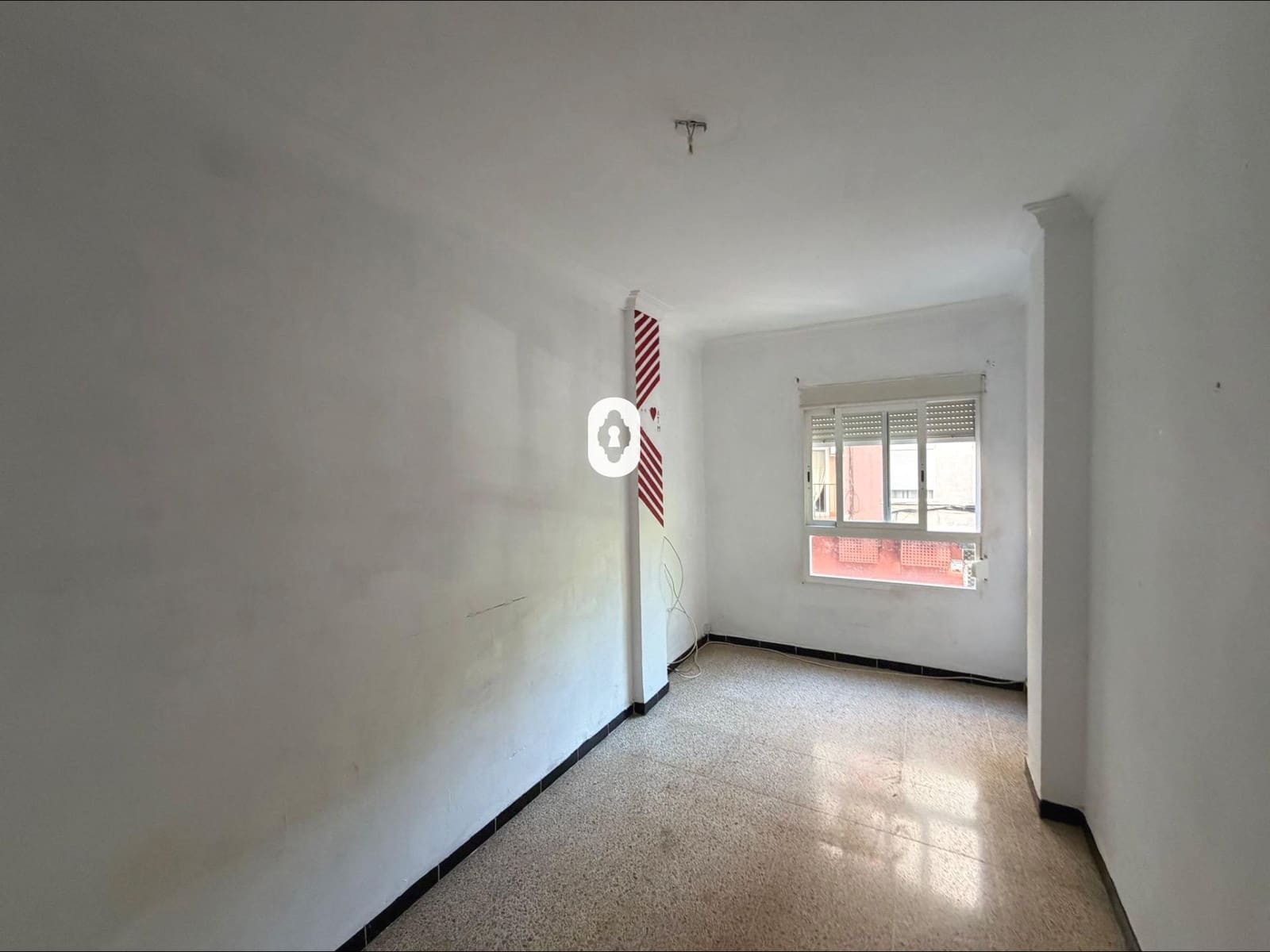 4 bedroom Flat for sale in Palma de Mallorca - € 269,000 (Ref: 9780688)