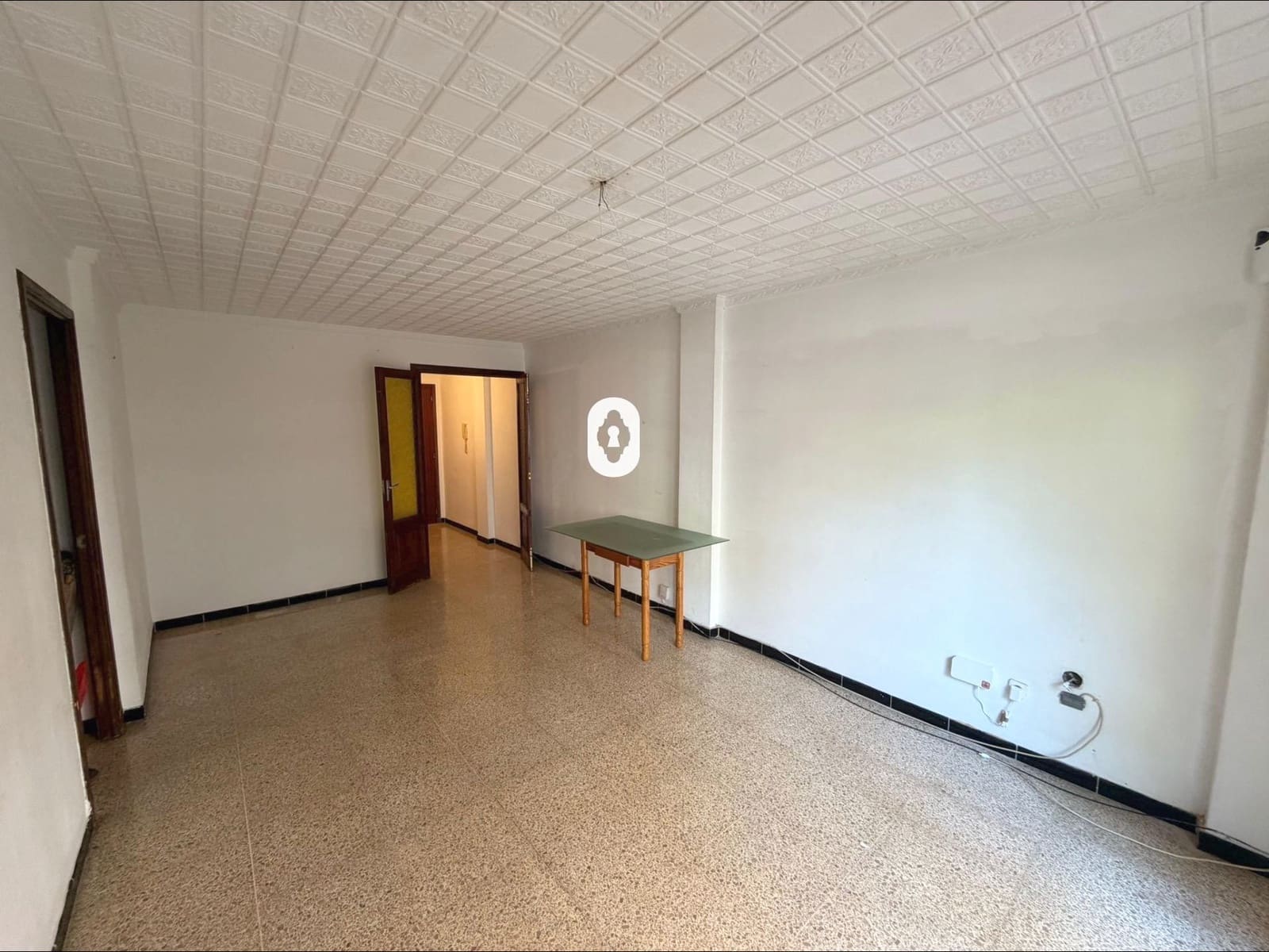 4 bedroom Flat for sale in Palma de Mallorca - € 269,000 (Ref: 9780688)