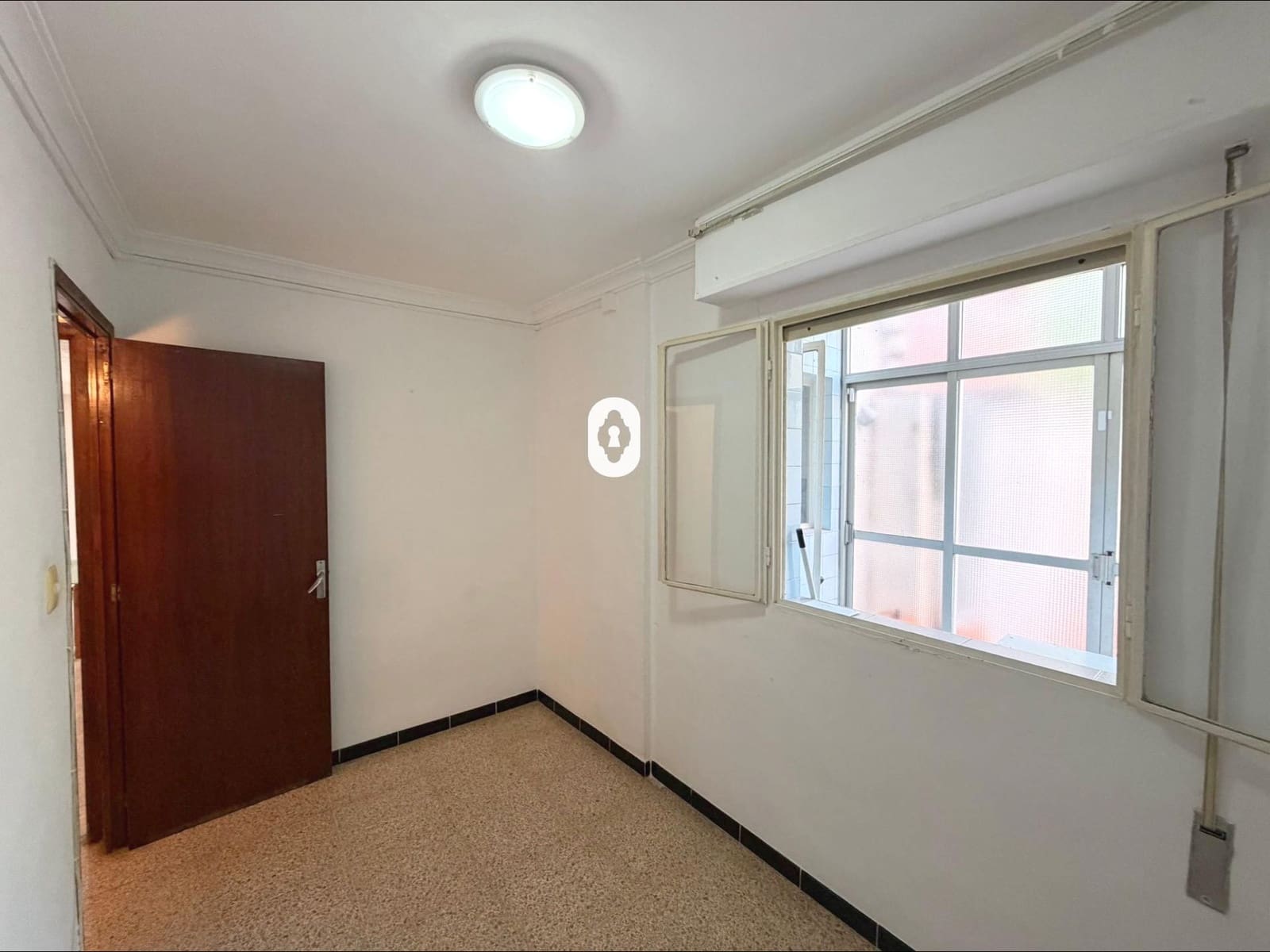 4 bedroom Flat for sale in Palma de Mallorca - € 269,000 (Ref: 9780688)