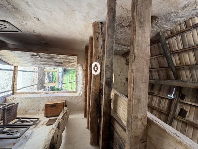 Finca/Landhuis te koop in Binissalem - € 260.000 (Ref: 9794760)