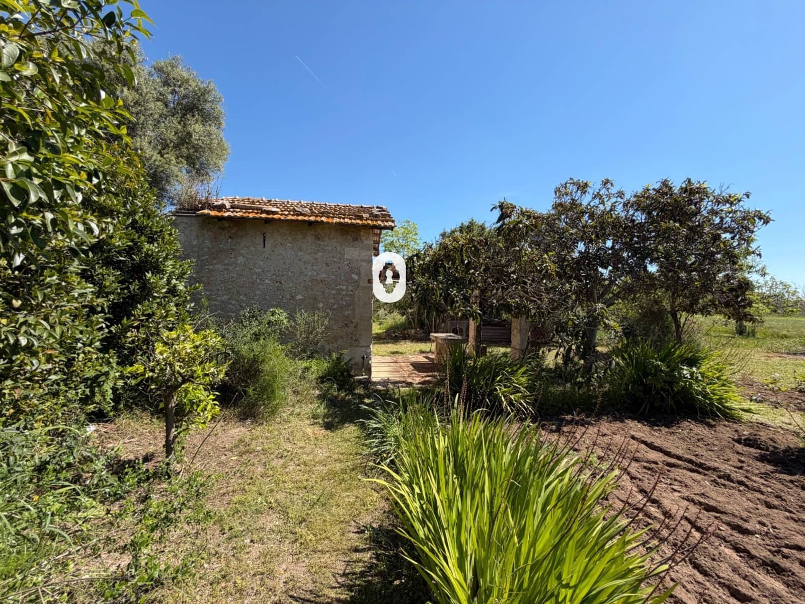 Finca/Landehus til salg i Binissalem - € 260.000 (Ref: 9794760)