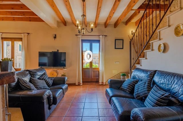4 Zimmer Reihenhaus zu verkaufen in Caimari, Selva mit Garage - 750.000 € (Ref: 9812238)