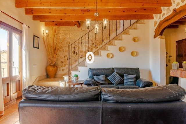 4 Zimmer Reihenhaus zu verkaufen in Caimari, Selva mit Garage - 750.000 € (Ref: 9812238)