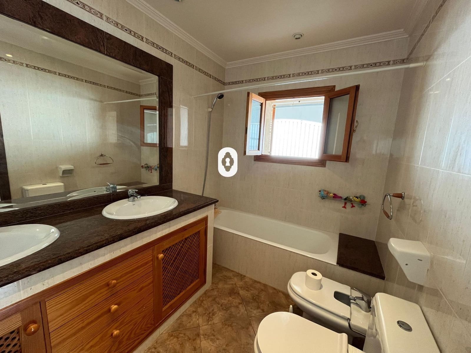 4 bedroom Villa for sale in Sant Jordi with garage - € 580,000 (Ref: 9831631)