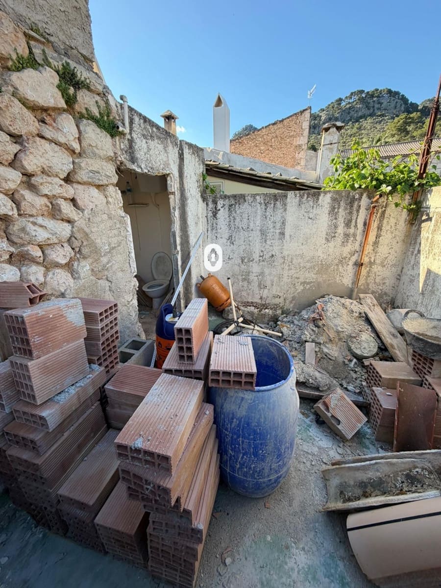 4 bedroom Townhouse for sale in Caimari - € 275,000 (Ref: 9846528)