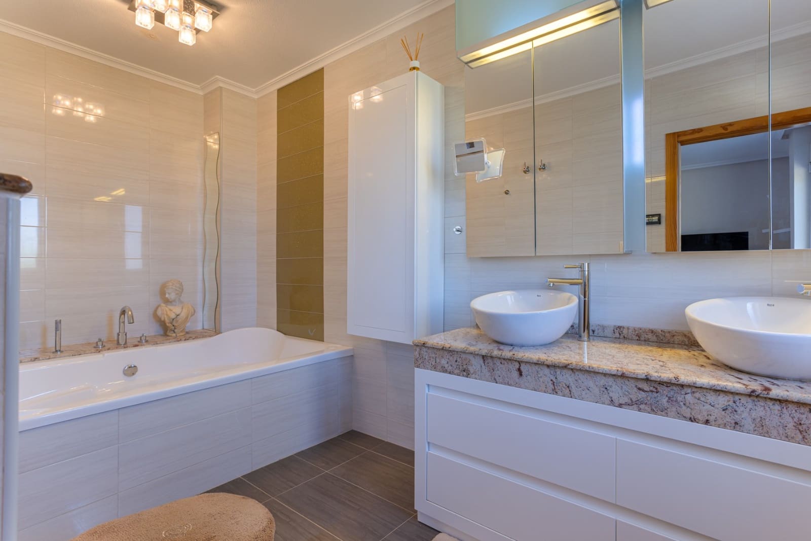 3 slaapkamer Villa te koop in La Zarza met zwembad garage - € 475.000 (Ref: 9337168)