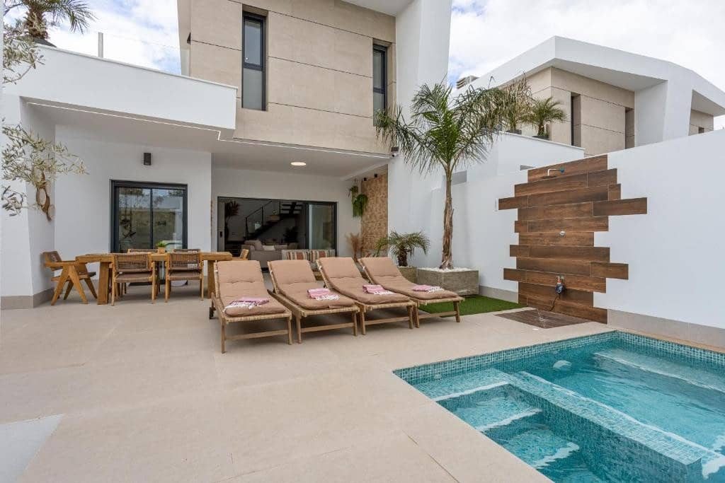 3 bedroom Villa for sale in Dolores with pool - € 429,000 (Ref: 9841401)