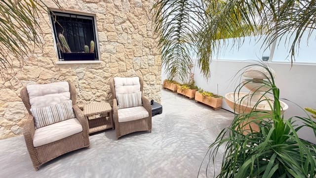 3 sovrum Villa till salu i Los Montesinos med pool - 425 000 € (Ref: 9893207)