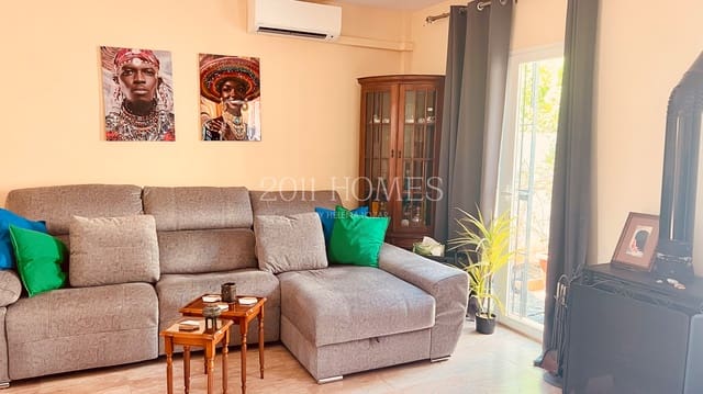 4 slaapkamer Huis te koop in Fuente de Piedra met zwembad - € 199.000 (Ref: 10063029)