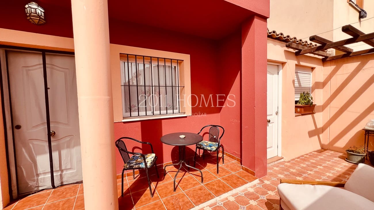 4 sypialnia Dom na sprzedaż w Fuente de Piedra z basenem - 199 000 € (Ref: 10063029)