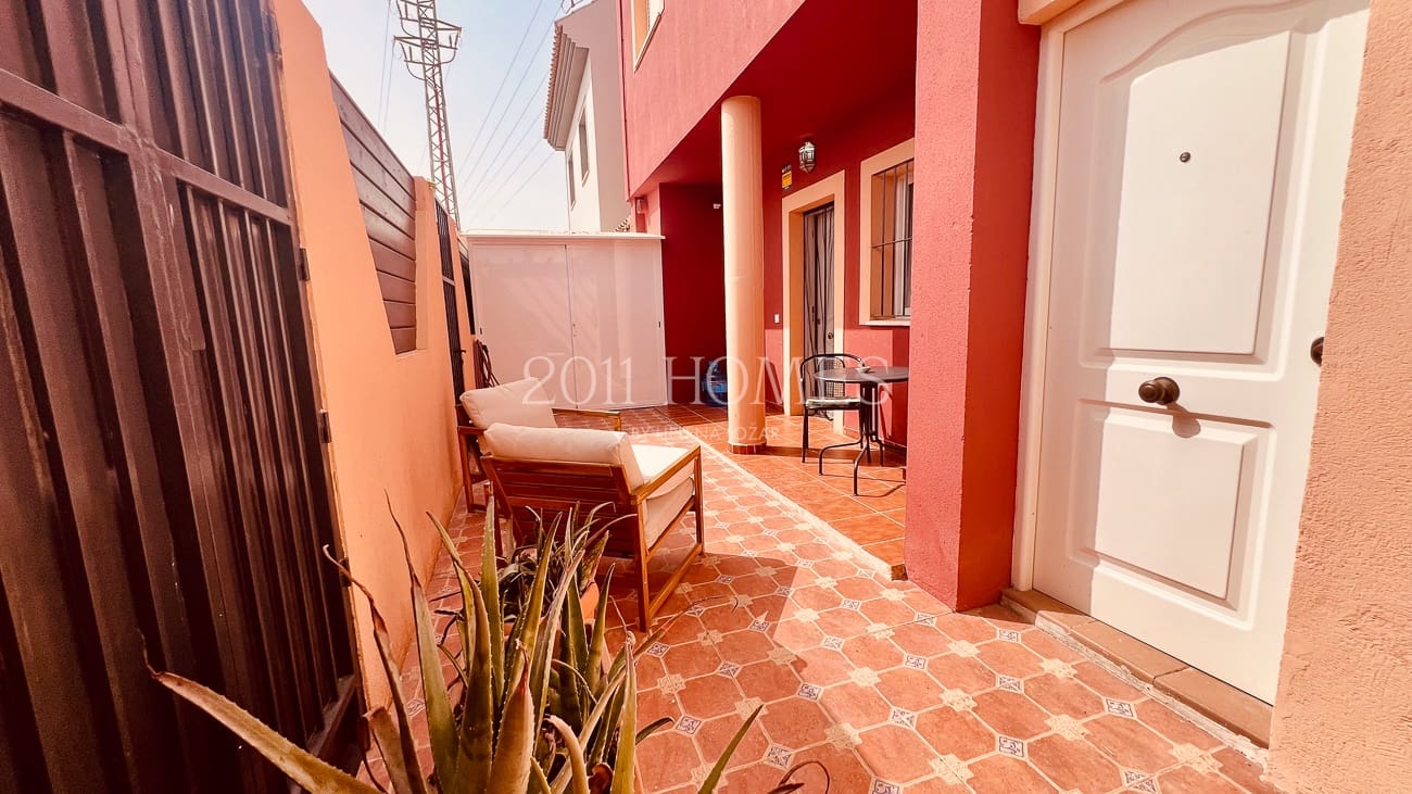 4 sypialnia Dom na sprzedaż w Fuente de Piedra z basenem - 199 000 € (Ref: 10063029)