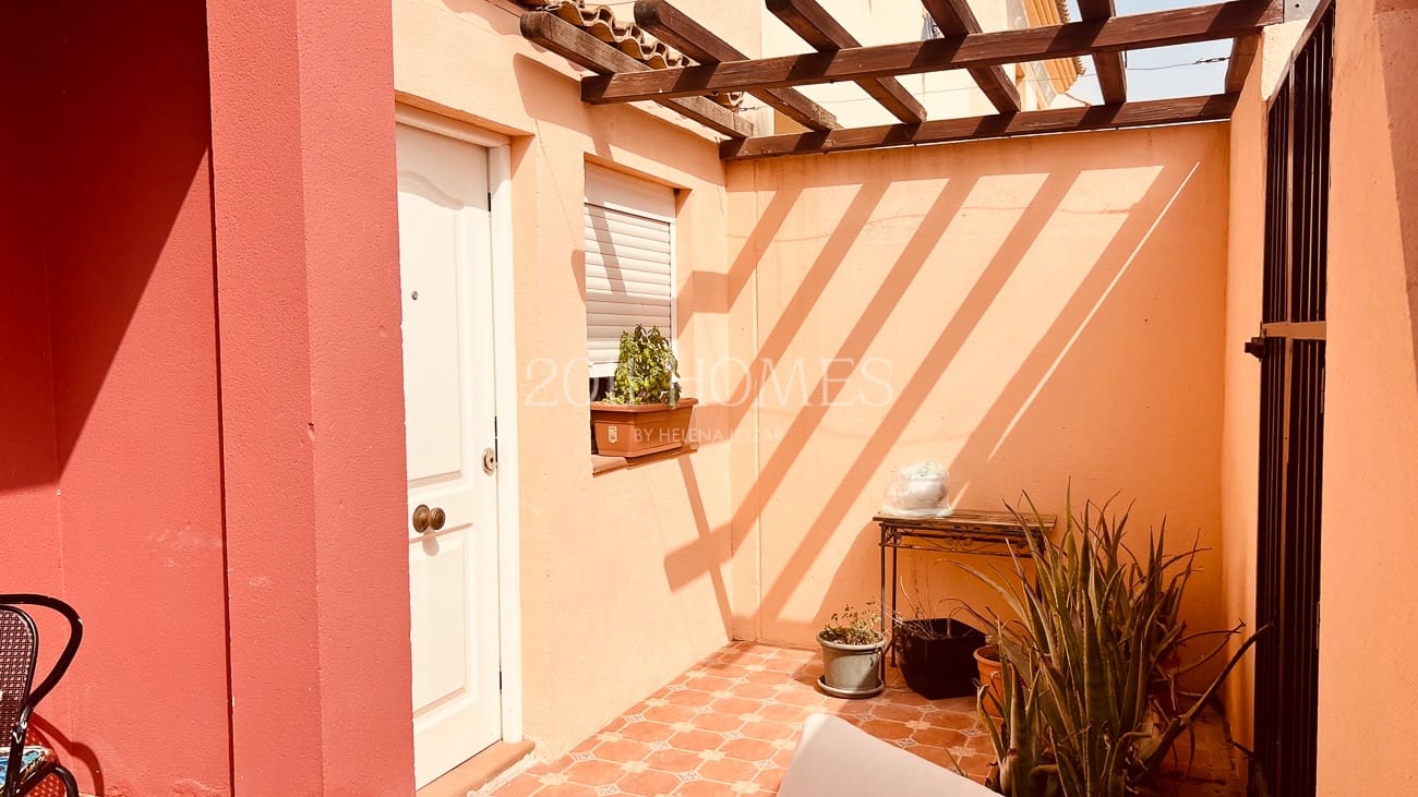 4 sypialnia Dom na sprzedaż w Fuente de Piedra z basenem - 199 000 € (Ref: 10063029)